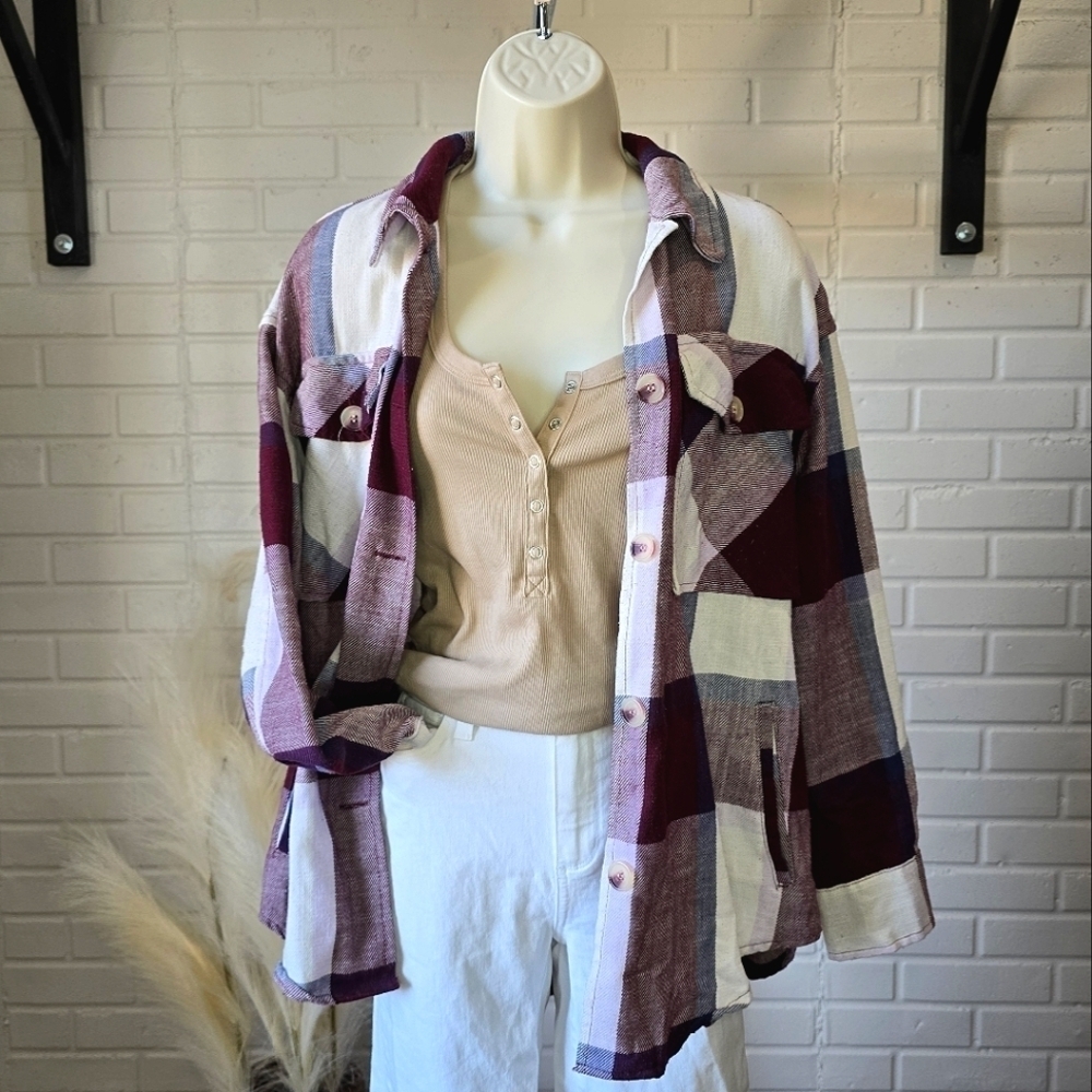Ashley White and Maroon Plaid Button-Up Shirt Jacket size Small